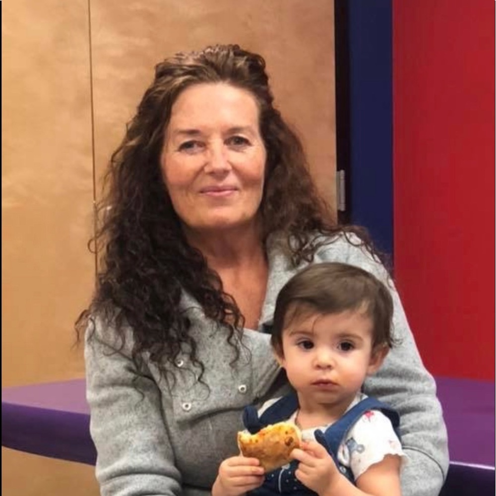 Meet your Posher, Liz